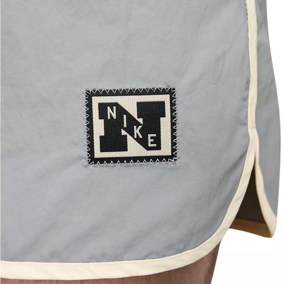 New Nike Gym Heritage Unlined Training Shorts Dri-FIT Shorts Mens XXL Gray - Picture 6 of 7